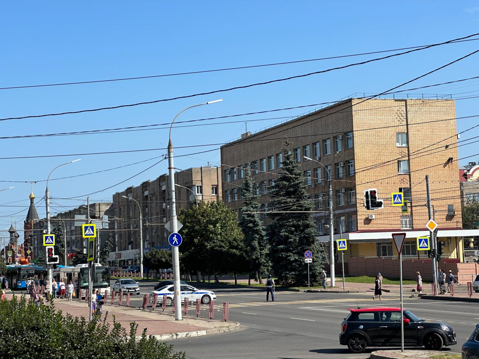 В центре Советского района Брянска образовалась гигантская пробка