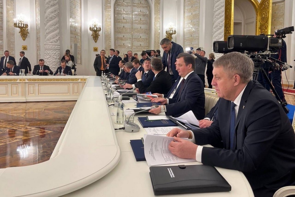 Брянский губернатор участвовал в заседании, проведенном Владимиром Путиным