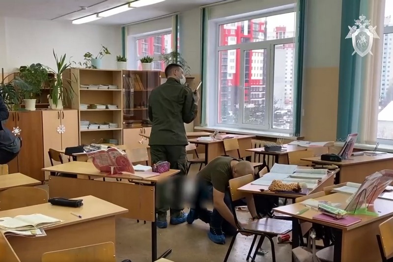 В Брянске прошла непростая встреча родителей учащихся гимназии №5 и заместителя губернатора
