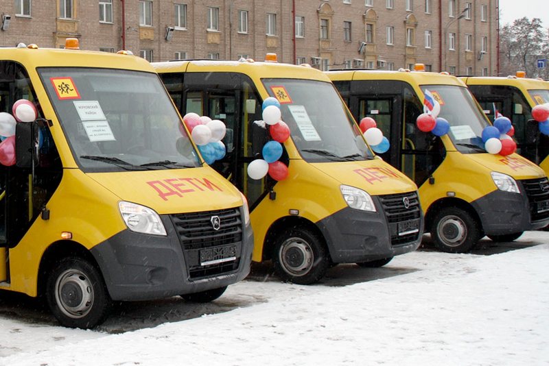 Школы города Брянска получат 11 новых автобусов