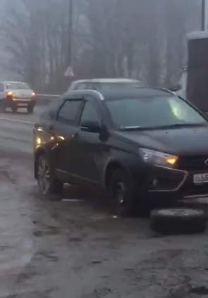 В Брянском районе под Елисеевичами более десяти автомобилей пробили свои колеса