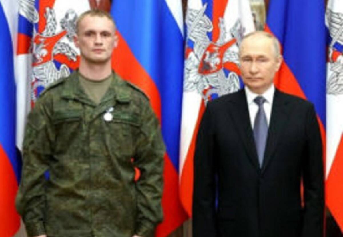 Президент России Путин наградил уроженца брянского поселка Ивот Андрея Букина медалью «За отвагу»