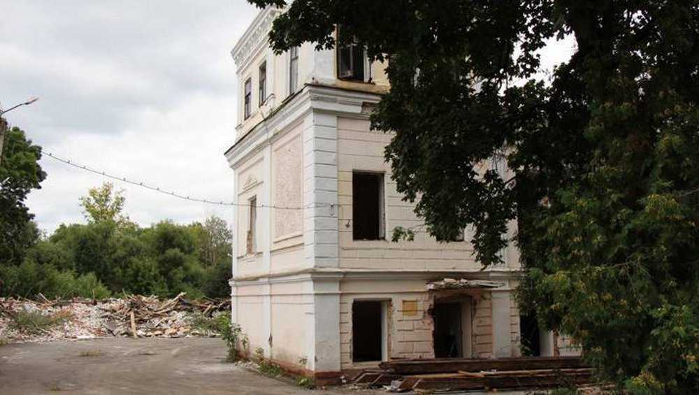 Представители власти оказались беспомощными перед теми, кто снес исторический дом в Брянске