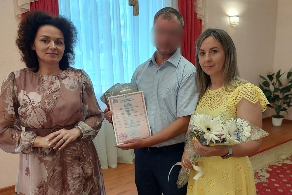 Житель Брянска женился накануне отправки в зону СВО