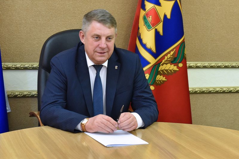 Губернатор внес изменения в состав оперативного штаба Брянской области