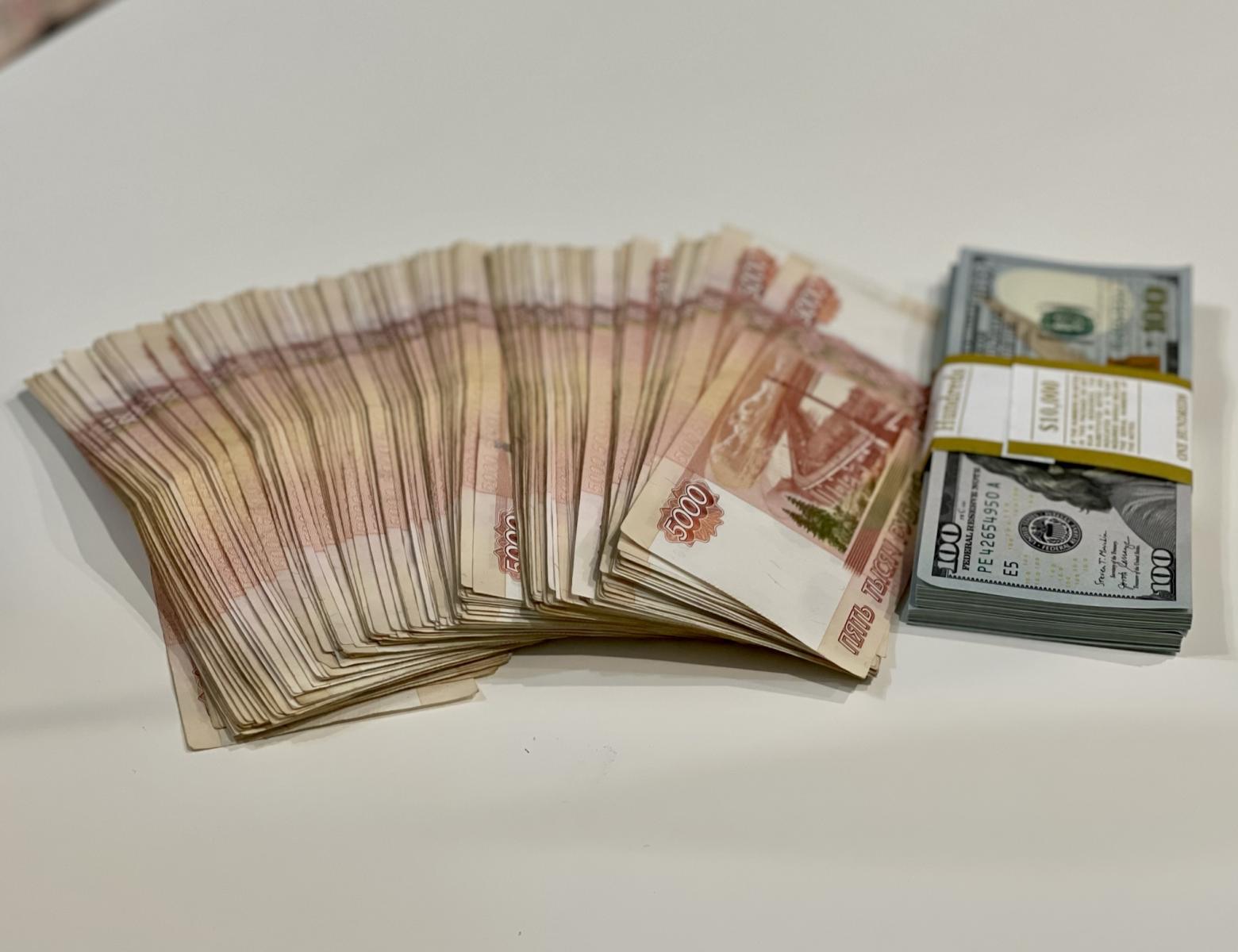 За неделю 41 доверчивый житель Брянской области перечислил мошенникам более 13 млн рублей
