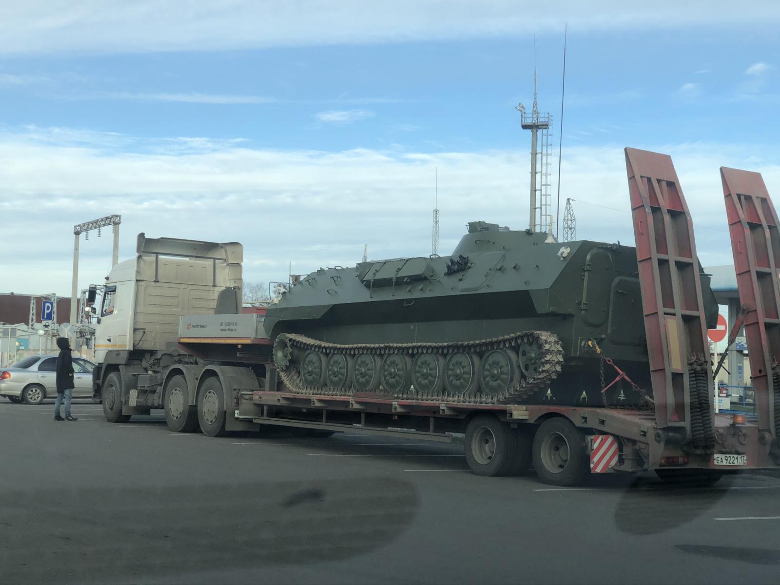 Зеленский объявил о возведении оборонительных сооружений на границе с Брянской областью