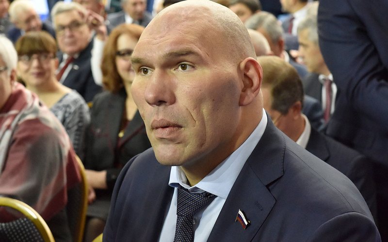 Брянский депутат Николай Валуев призвал россиян еще громче смеяться над санкциями