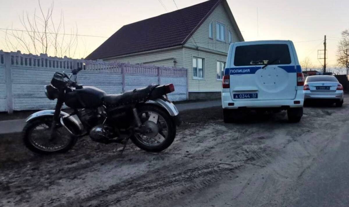 В Новозыбкове сотрудники ДПС поймали пьяного 35-летнего мопедиста