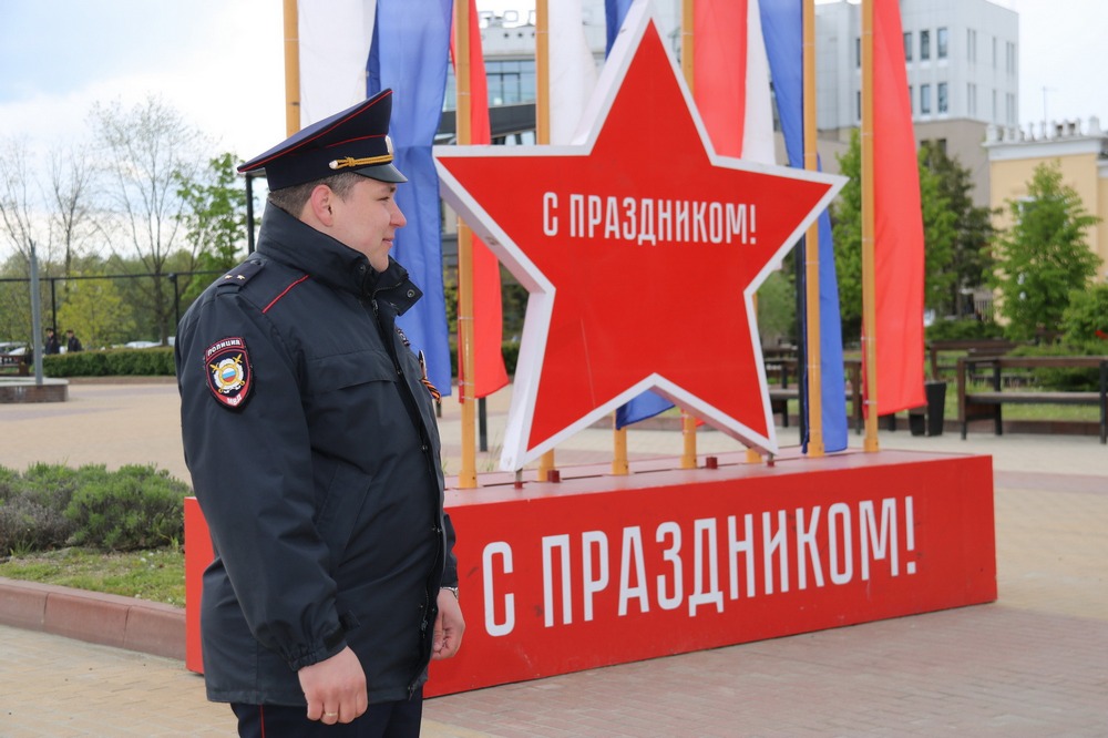 В День Победы за порядком в Брянской области следили более 600 полицейских
