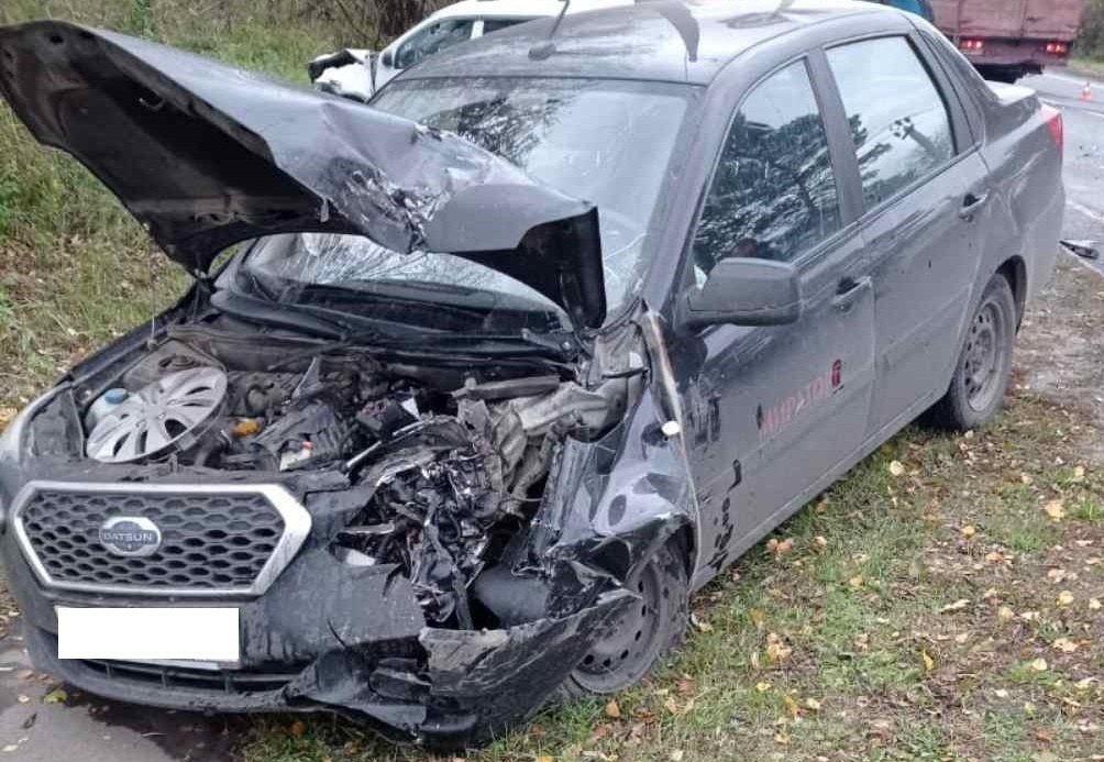 В массовом ДТП на брянской трассе пострадал 35-летний автомобилист