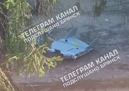 Жители Брянска сообщили об обнаружении обломков беспилотника
