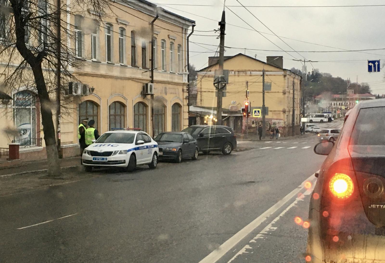 В Брянске сотрудники ГИБДД за неделю поймали 154 пешехода - камикадзе