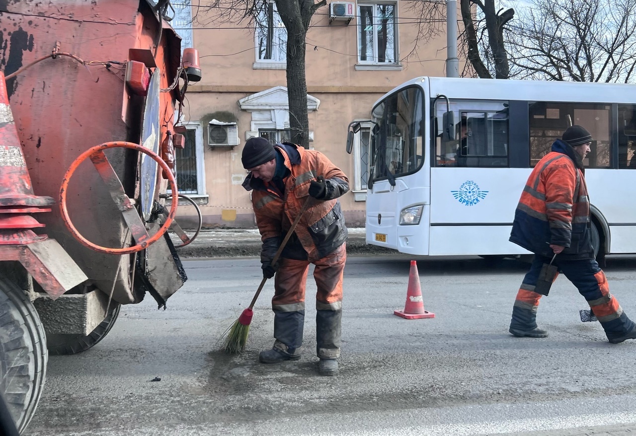 На территории города Брянска 20 апреля закончится гарантийный ремонт дорог