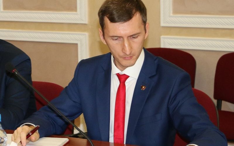 СМИ сообщили об обыске у депутата Брянской областной думы Константина Павлова