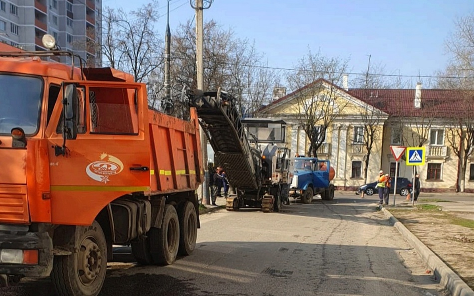 В Брянске начали ремонт дороги на Одесской улице