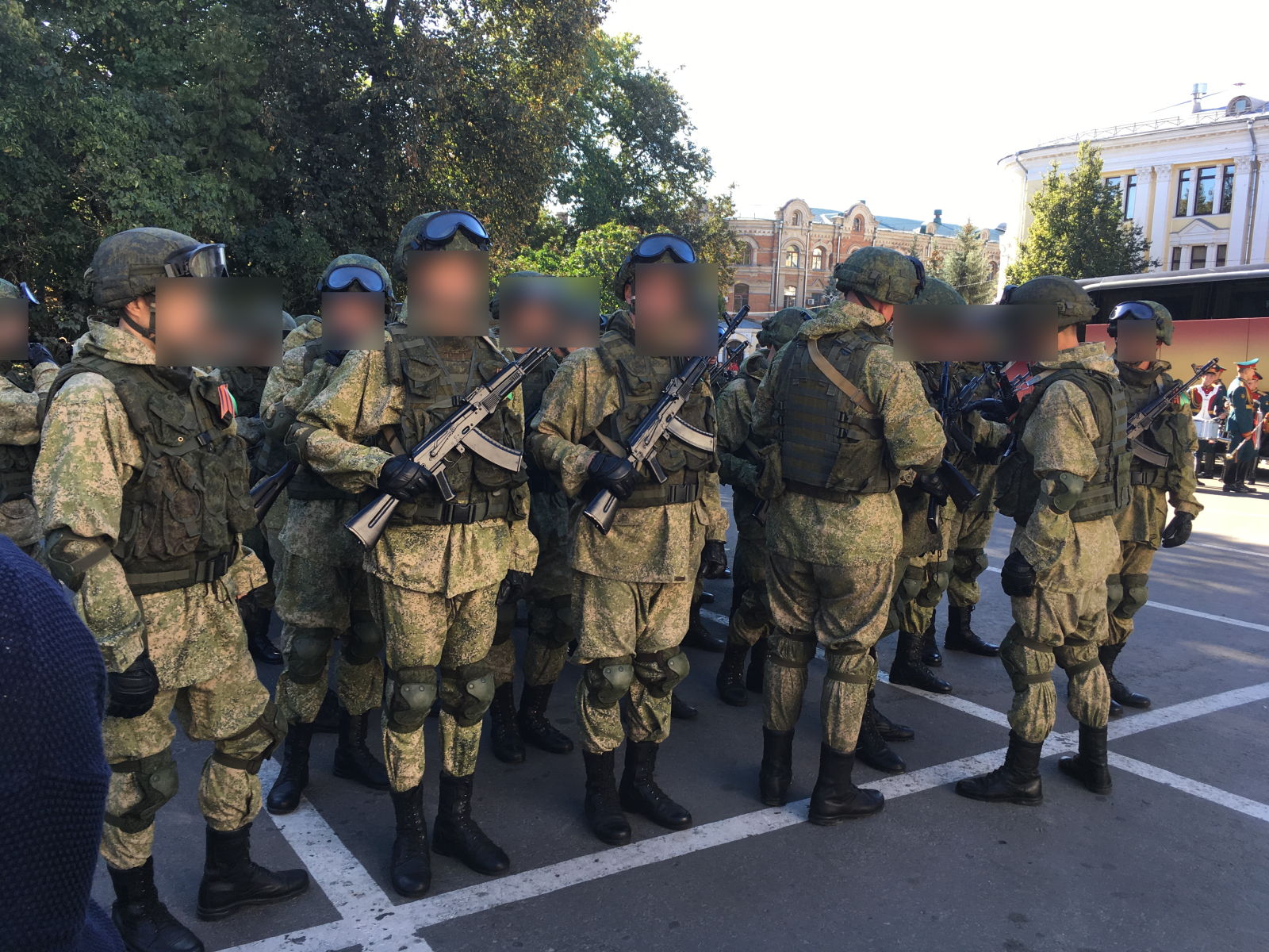 Жителям Брянской области запретят фотографировать и публиковать в сети военные объекты