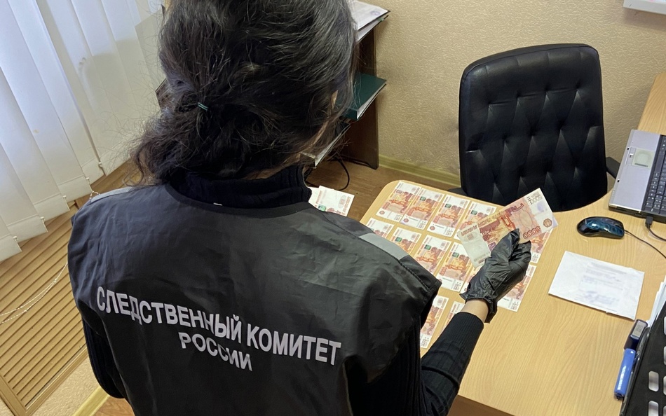 Новозыбковский полицейский отказался от взятки в 100 тысяч рублей