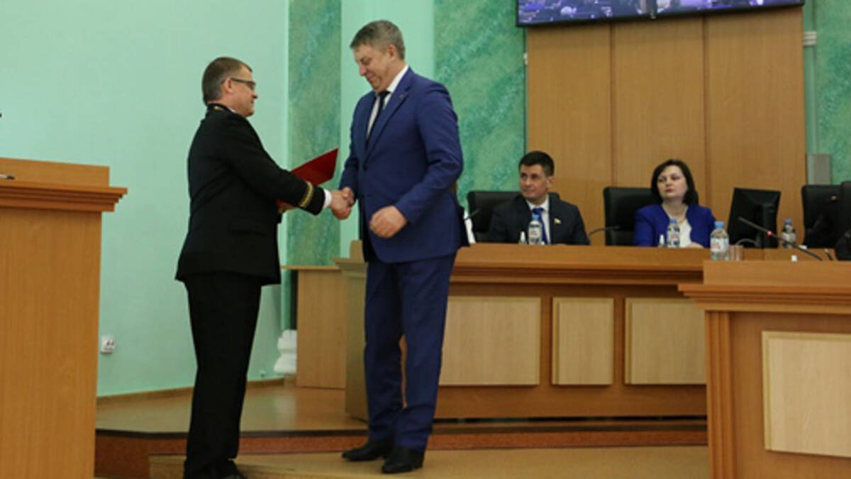Губернатор Брянской области Богомаз награжден медалью судебного департамента при Верховном суде