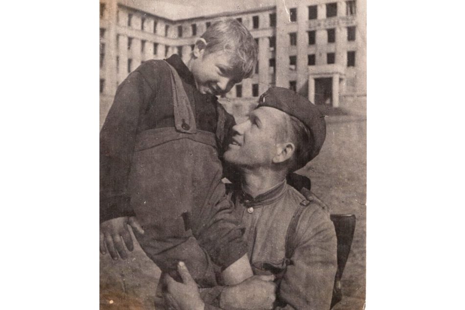 После публикации в Брянске архивного фото нашелся внук бойца Василия Булдыгина