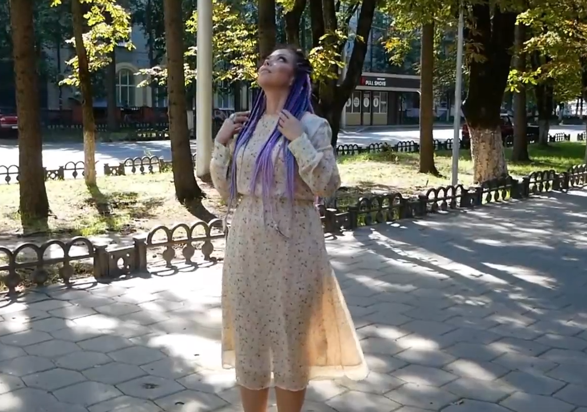 В финальном ролике проекта «Стихи нашего времени» выступила брянская поэтесса Булгакова