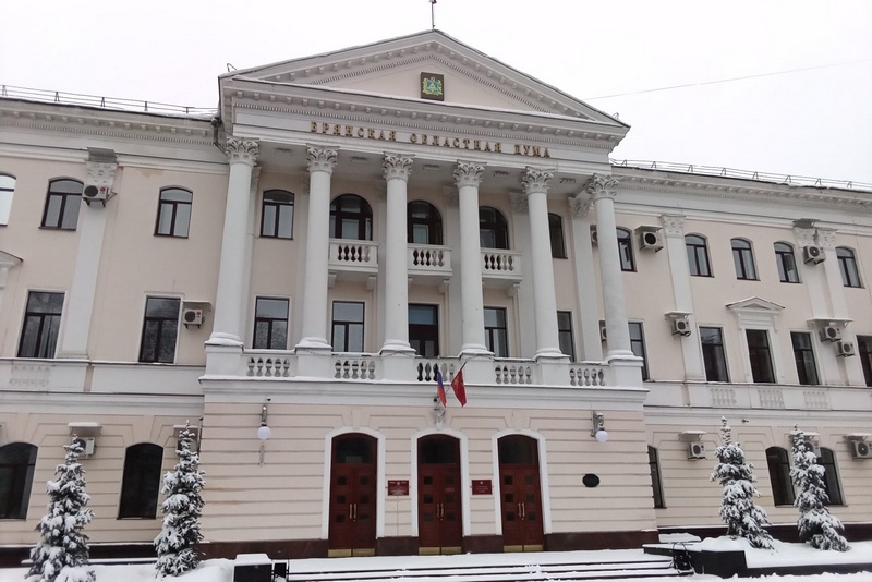 Трое брянских врачей стали Заслуженными