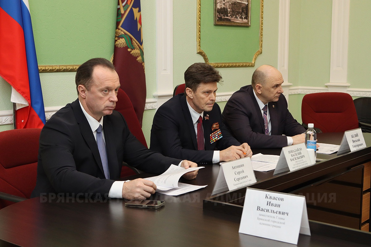 Вице-мэр Сергей Антошин намерен решить старую проблему бесхозных территорий в Брянске