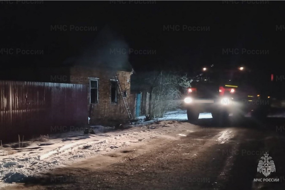 При пожаре в дачном домике в Новозыбкове погиб мужчина