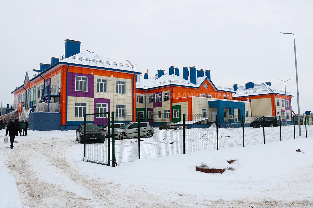 Строительство детского сада «Жар-птица» в Брянске близится к завершению