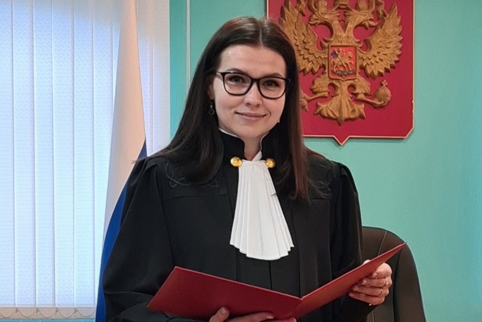 Судьей Бежицкого районного суда Брянска назначена красавица Анастасия Коваленко