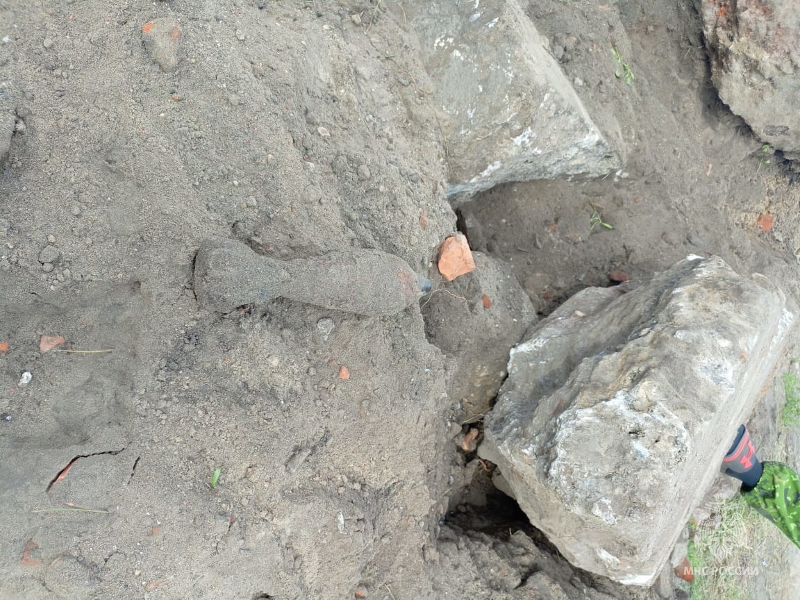 В Брянске на строительной площадке нашли мину