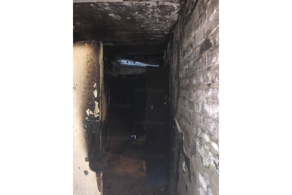 В Бежицком районе Брянска из горевшего дома спасли 12 жильцов