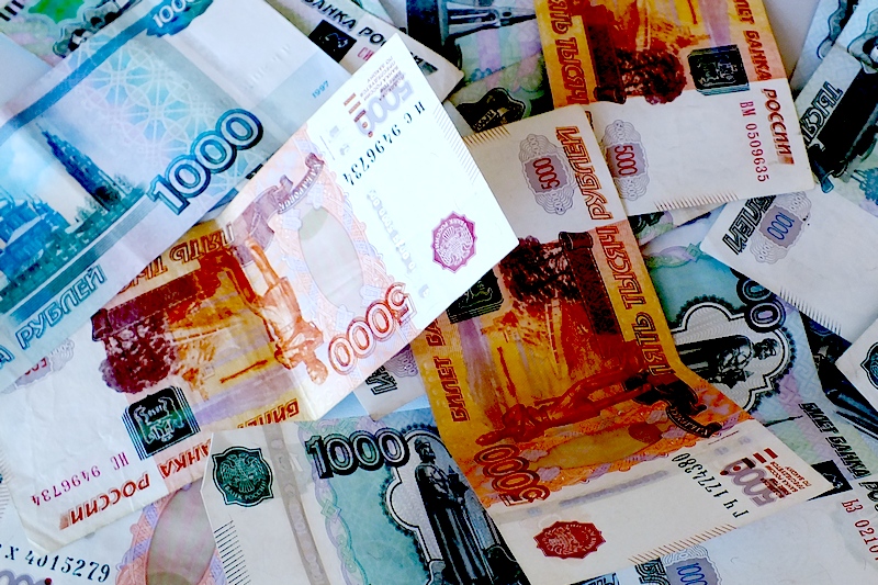 В декабре средняя зарплата у брянцев составила 62 503 рубля