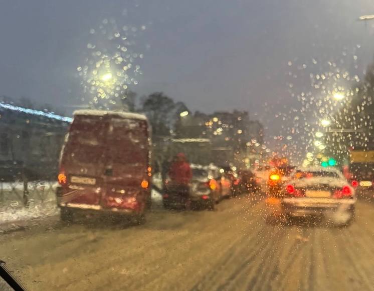 На московском проспекте в Брянске случилось массовое ДТП