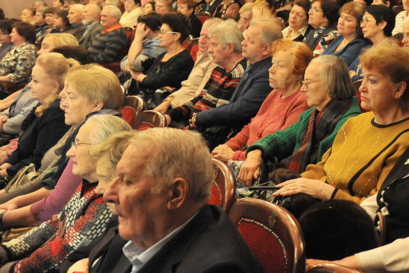 В Брянске появился телеграм-канал для активных пенсионеров