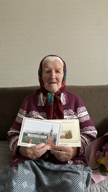 В Суземском районе получила поздравление от Президента с 95-м днём рождения Сармя Иванекина
