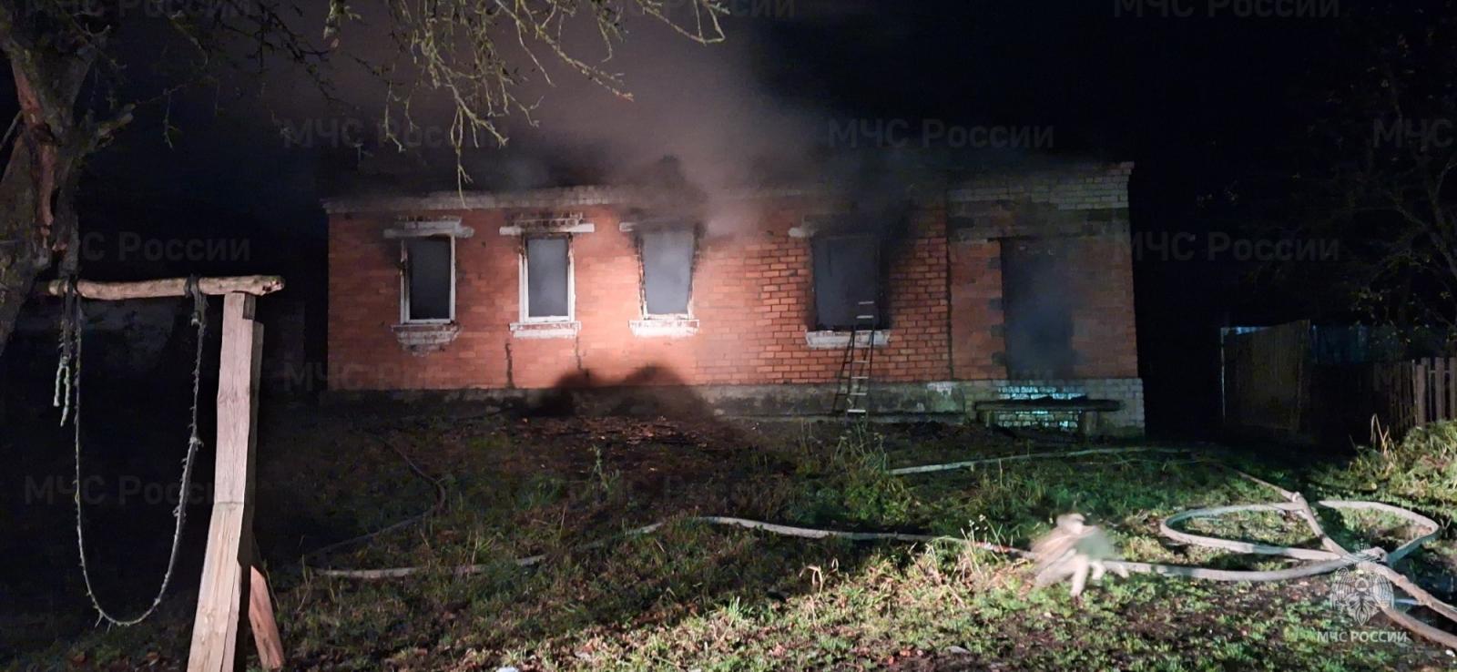 В Дятьковском районе Брянской области огонь охватил квартиру