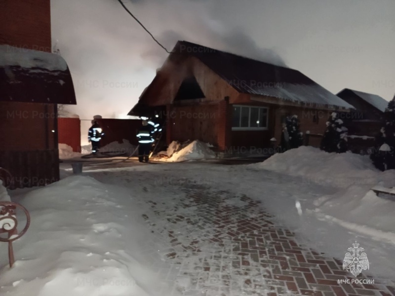 Сегодня пожарные работали в Брянском районе