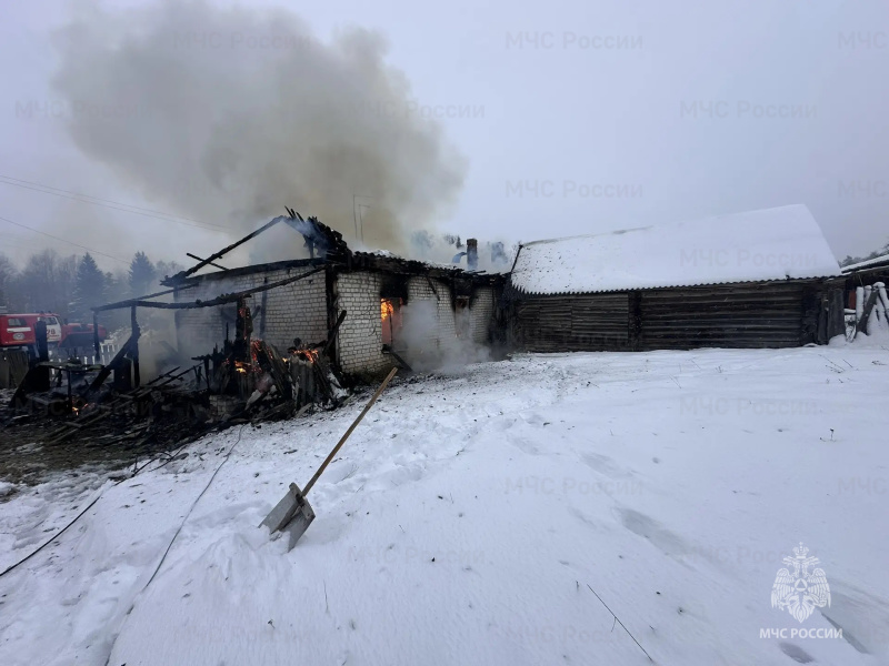 Сегодня брянские огнеборцы работали под Дубровкой