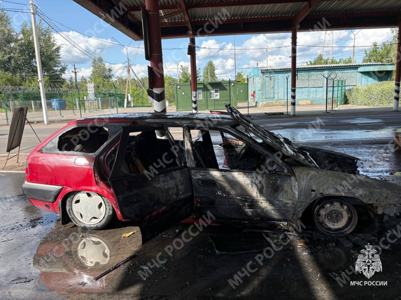 Под брянской Злынкой загорелась машина 7 августа