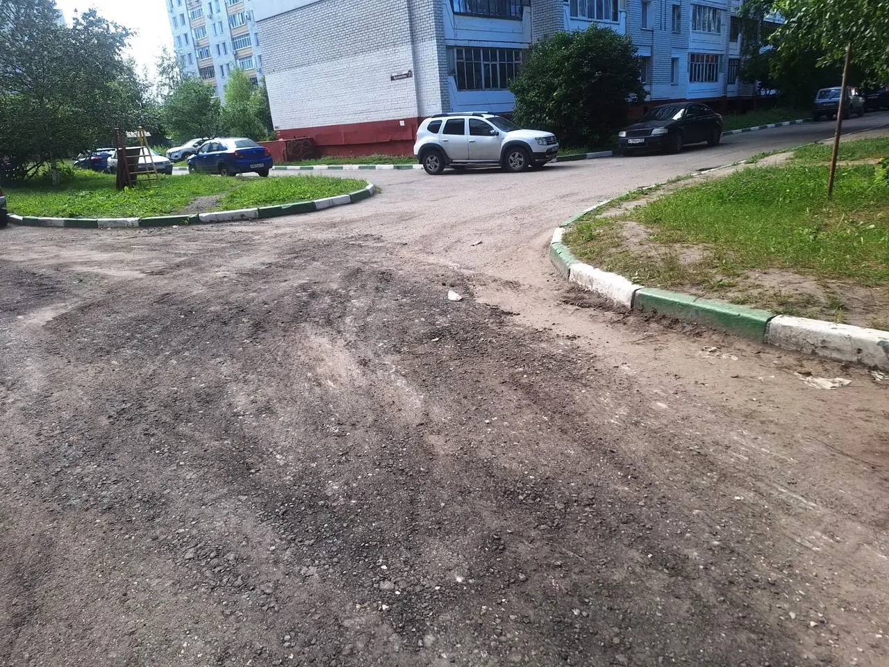 Для восстановления дорожного покрытия в Советском районе было использовано примерно 1,5 тонны измельченного асфальтобетона