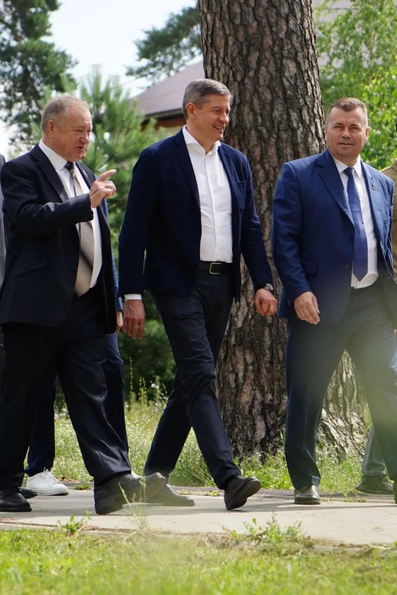 Егор Ковальчук высоко оценил парк и инфраструктуру города Жуковки