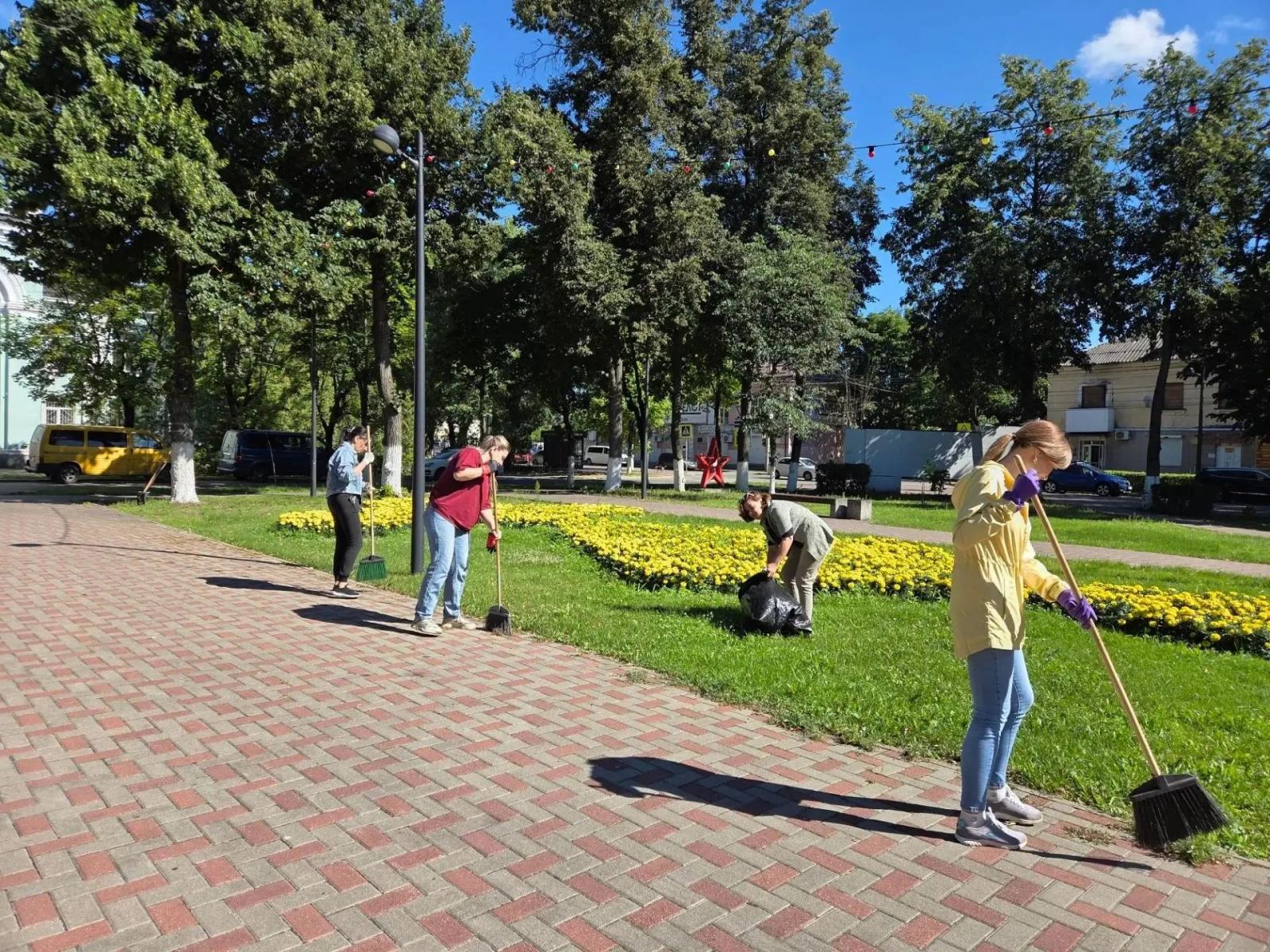 В очередном пятничнике в Брянске участвовал 81 представитель горадминистрации и райадминистраций