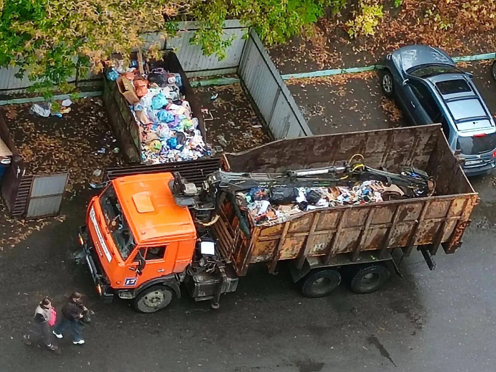 БГА: в Брянске вновь появились проблемы с вывозом мусора