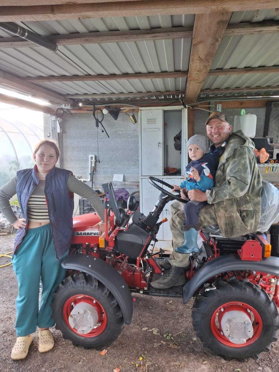 Многодетный отец из-под брянской Суземки расширил цветочный бизнес