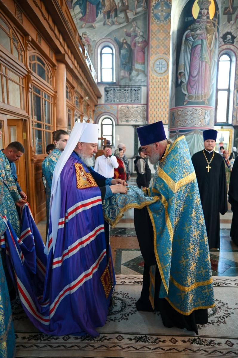 В православных храмах Брянска состоялись праздничные богослужения в связи с Рождеством Пресвятой Богородицы