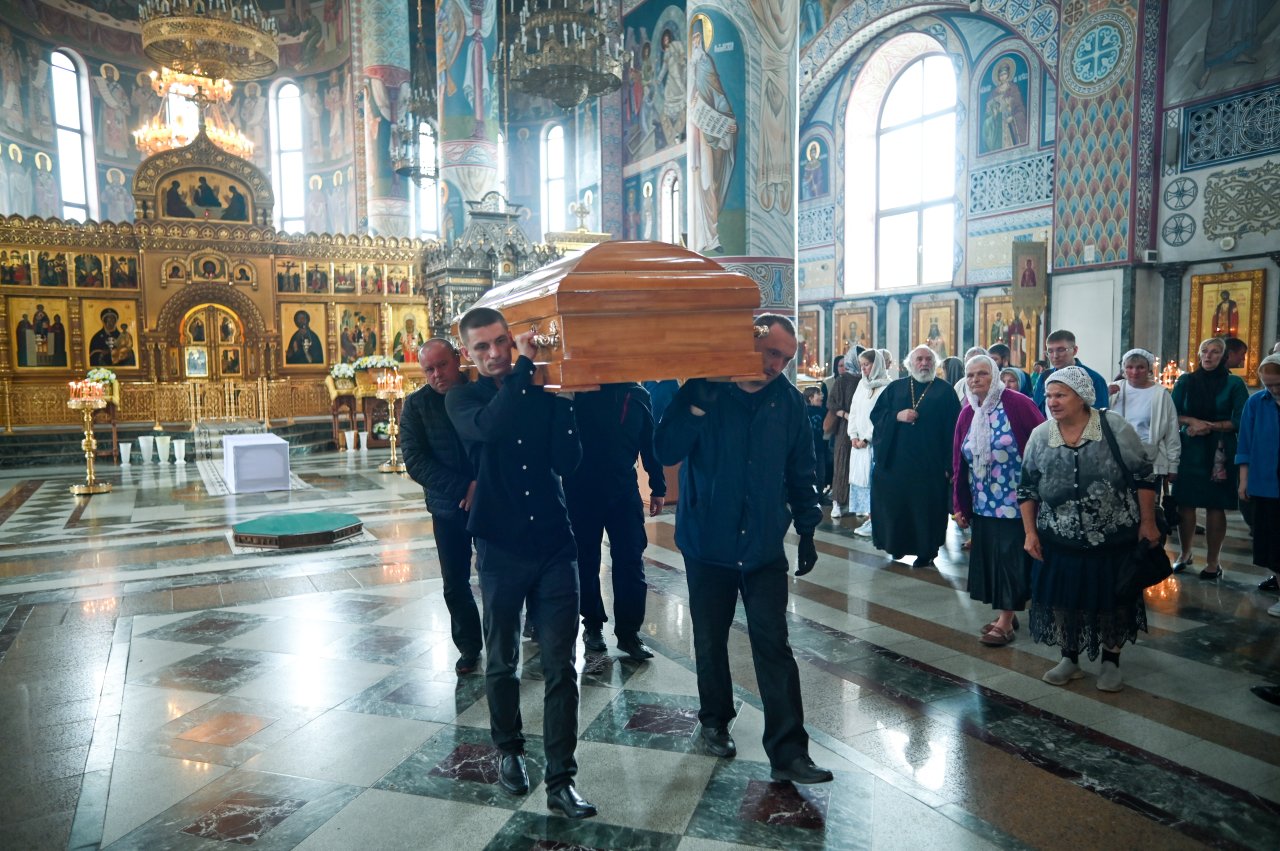В Брянске состоялось отпевание 21-летнего Спиридона Алексашкина