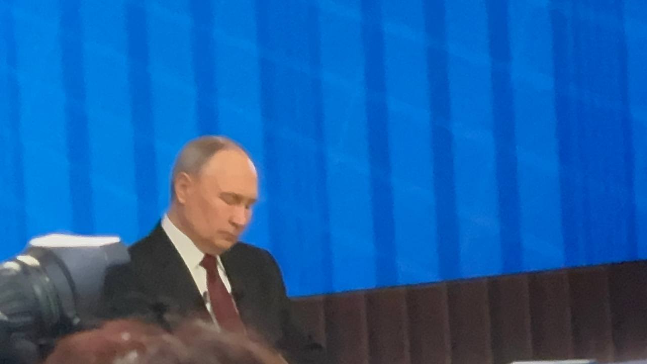 Владимир Путин предложил возобновить прямые мирные переговоры с Украиной 15 мая