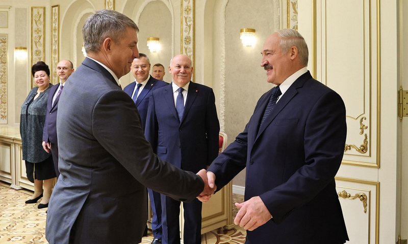 Александр Лукашенко назвал Брянскую область образцовой