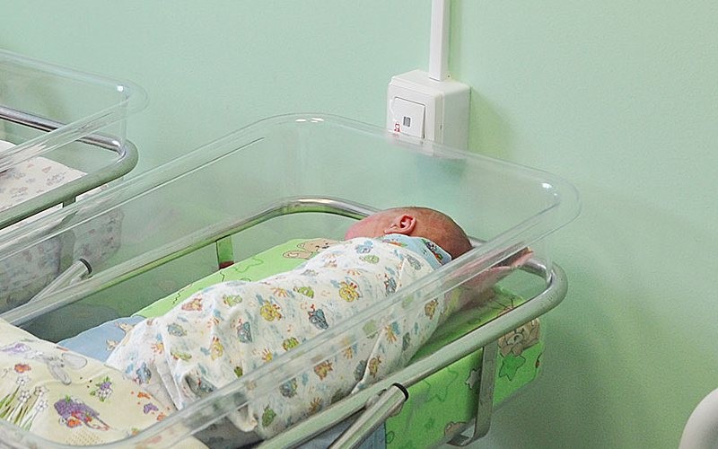 В Брянской области в 2025 году с помощью ЭКО родилось 87 детей